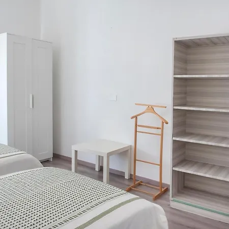 A11 - Varano, Delizioso Trilocale Con Giardino דירה *