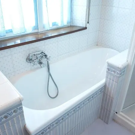 A11 - Varano, Delizioso Trilocale Con Giardino * אנקונה