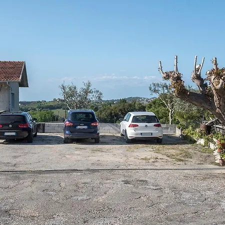 A11 - Varano, Delizioso Trilocale Con Giardino アパート アンコーナ