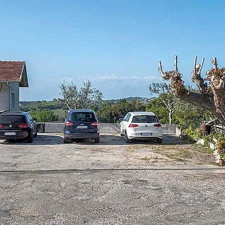 A11 - Varano, Delizioso Trilocale Con Giardino Apartamento *